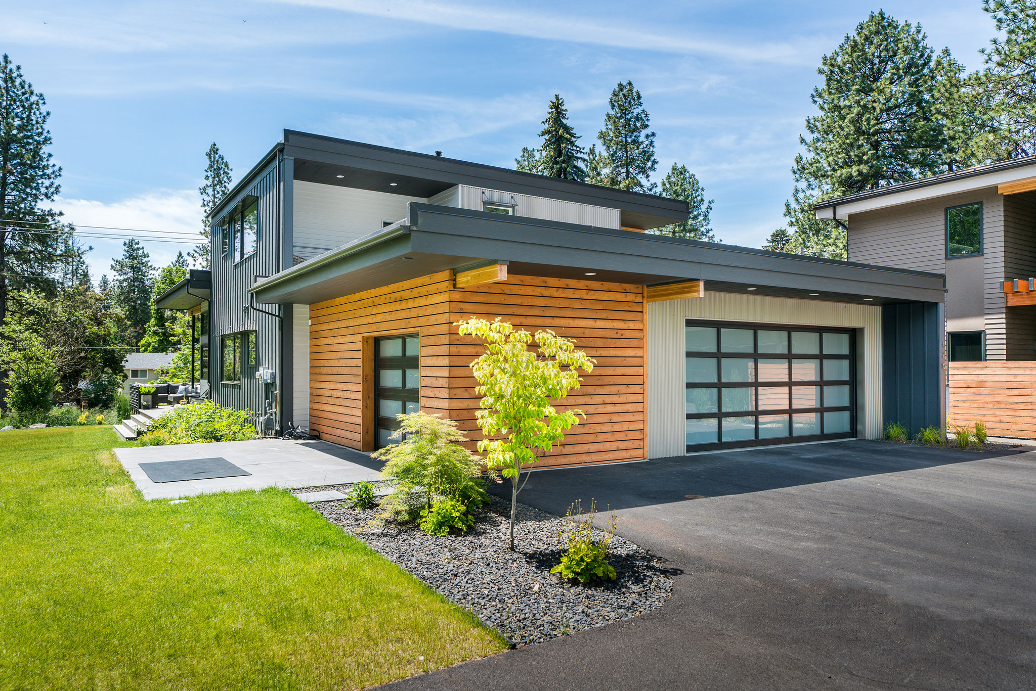 Small Footprint Big Design - Pacific Northwest Living